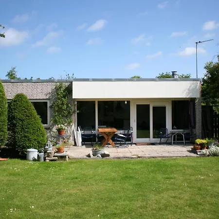 In Mit Moeblierter Terrasse By Interhome 펜션 덴버크