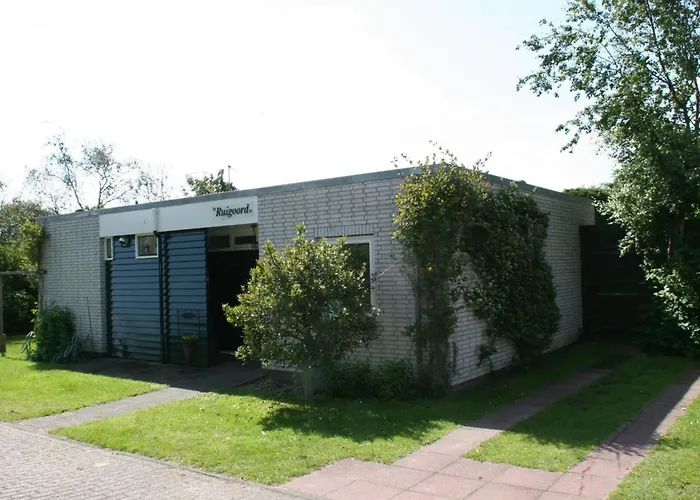 펜션 In Mit Moeblierter Terrasse By Interhome *