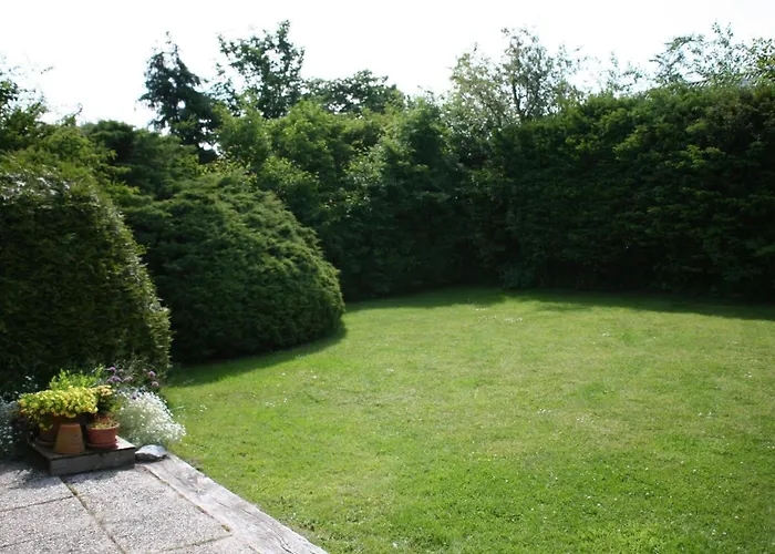 In Mit Moeblierter Terrasse By Interhome 펜션