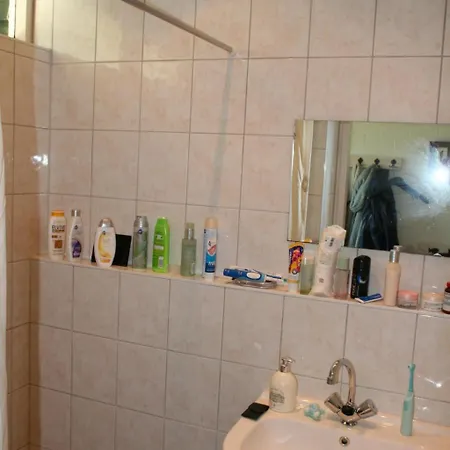 別荘 In Mit Moeblierter Terrasse By Interhome *