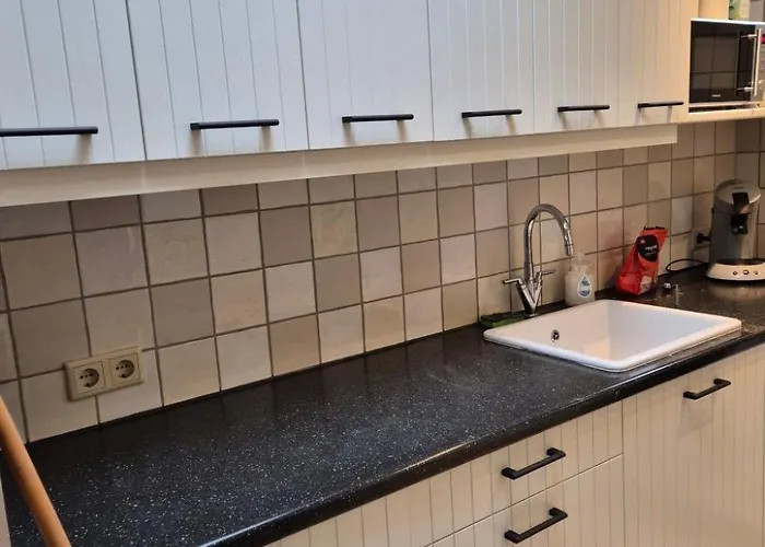 別荘 In Mit Moeblierter Terrasse By Interhome デン・ブルグ