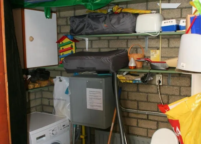 別荘 In Mit Moeblierter Terrasse By Interhome デン・ブルグ